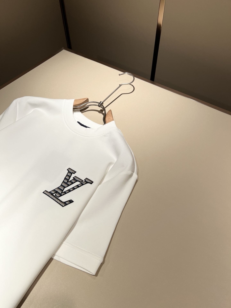 l0vis Vvtt0n t-shirt